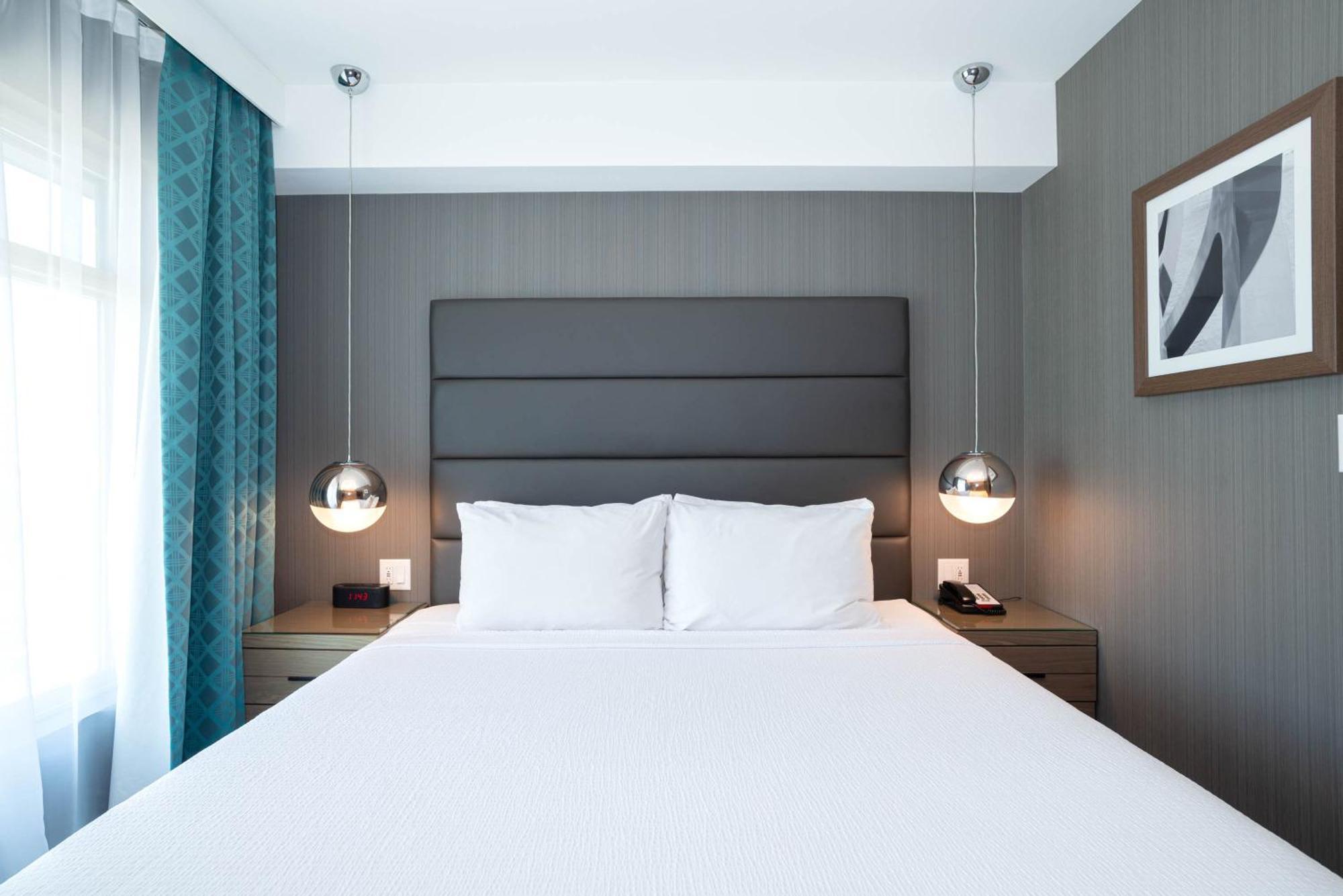 Sandman Signature Calgary Airport Hotel 외부 사진