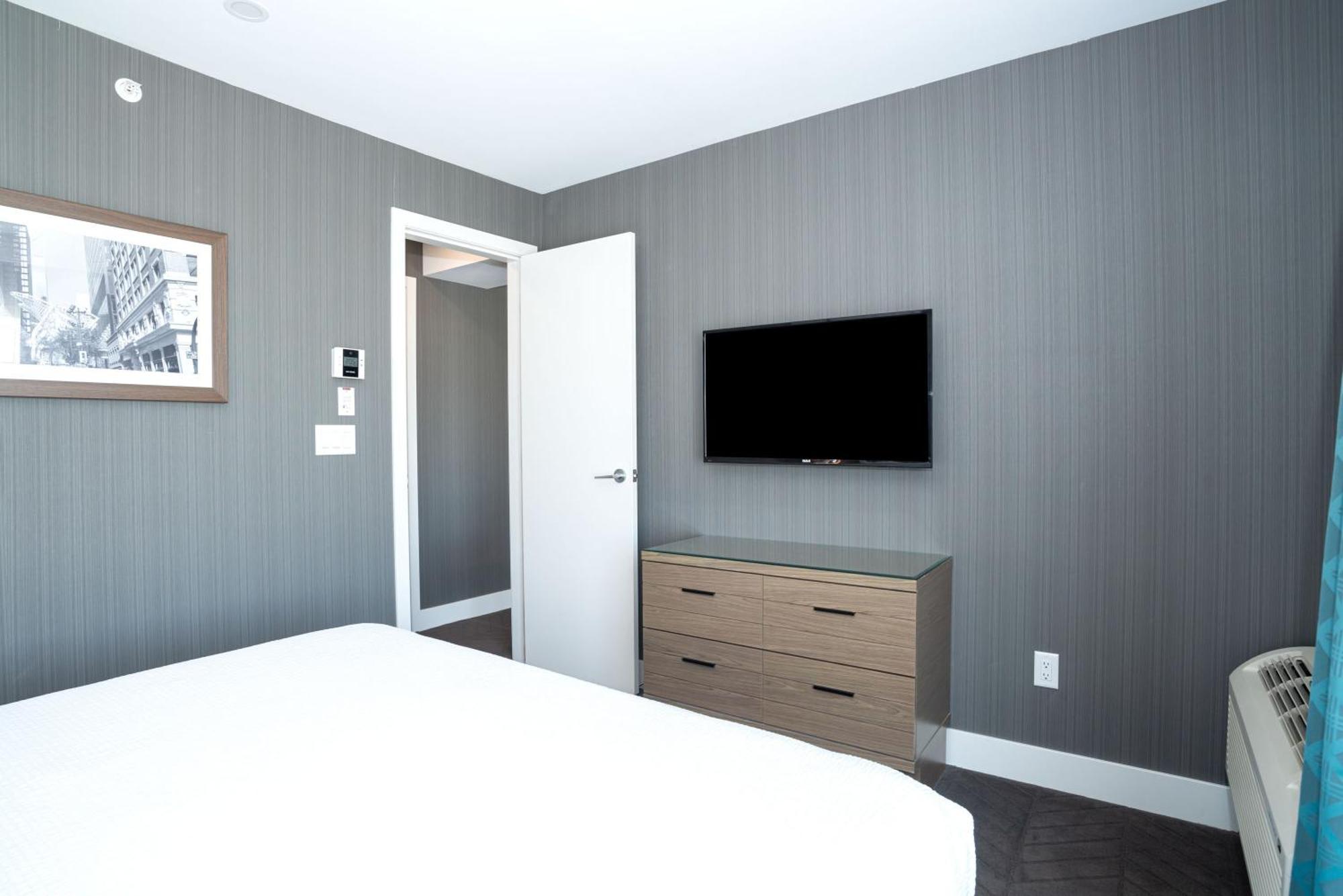 Sandman Signature Calgary Airport Hotel 외부 사진