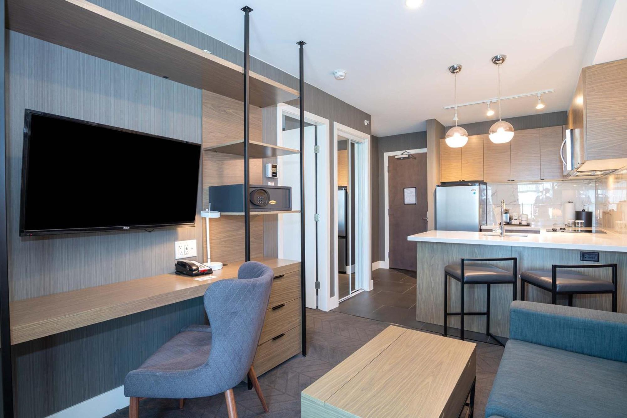Sandman Signature Calgary Airport Hotel 외부 사진