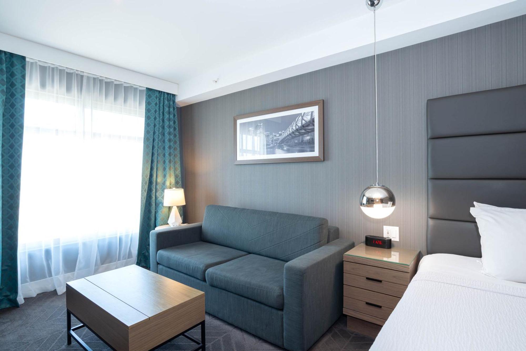 Sandman Signature Calgary Airport Hotel 외부 사진