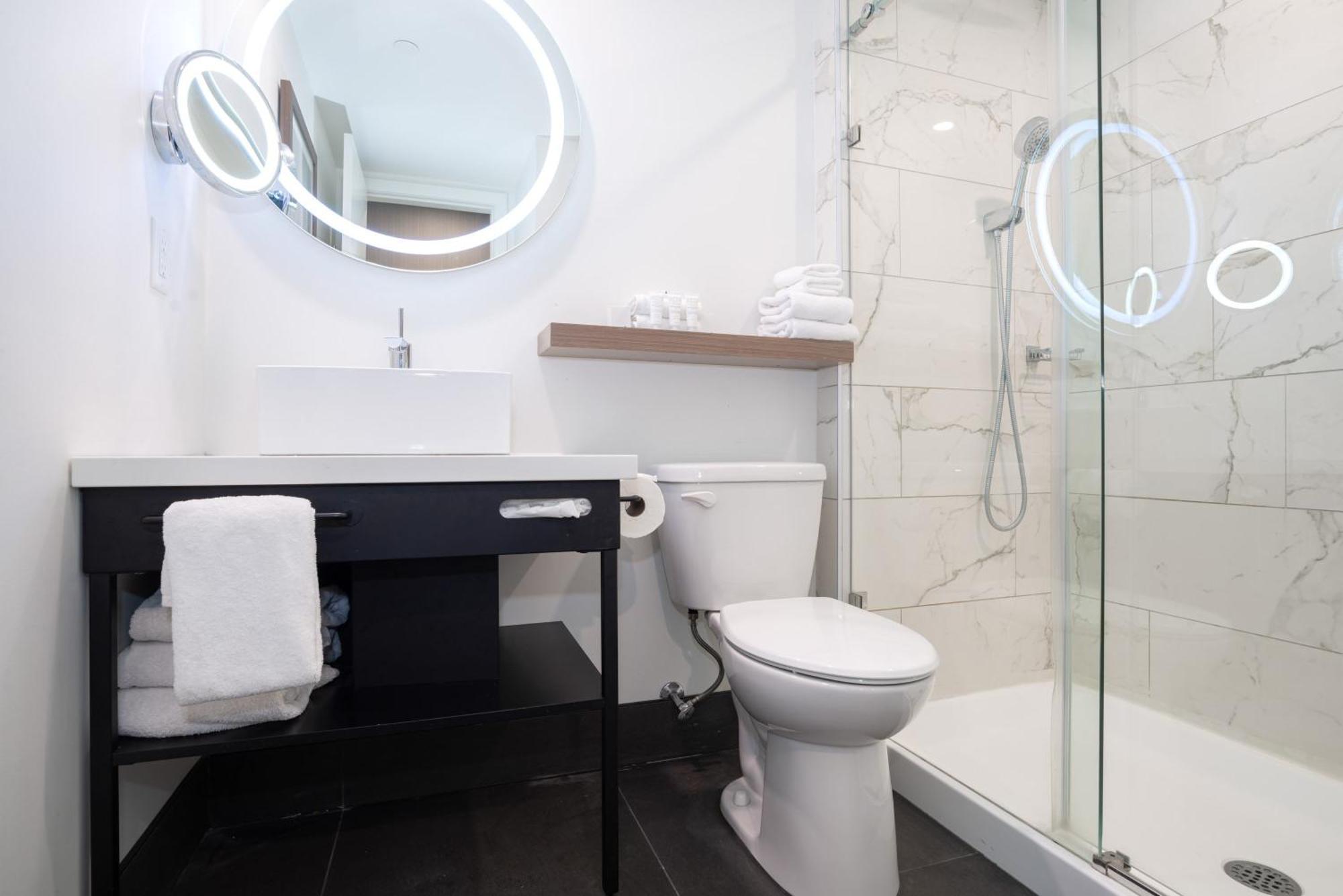 Sandman Signature Calgary Airport Hotel 외부 사진