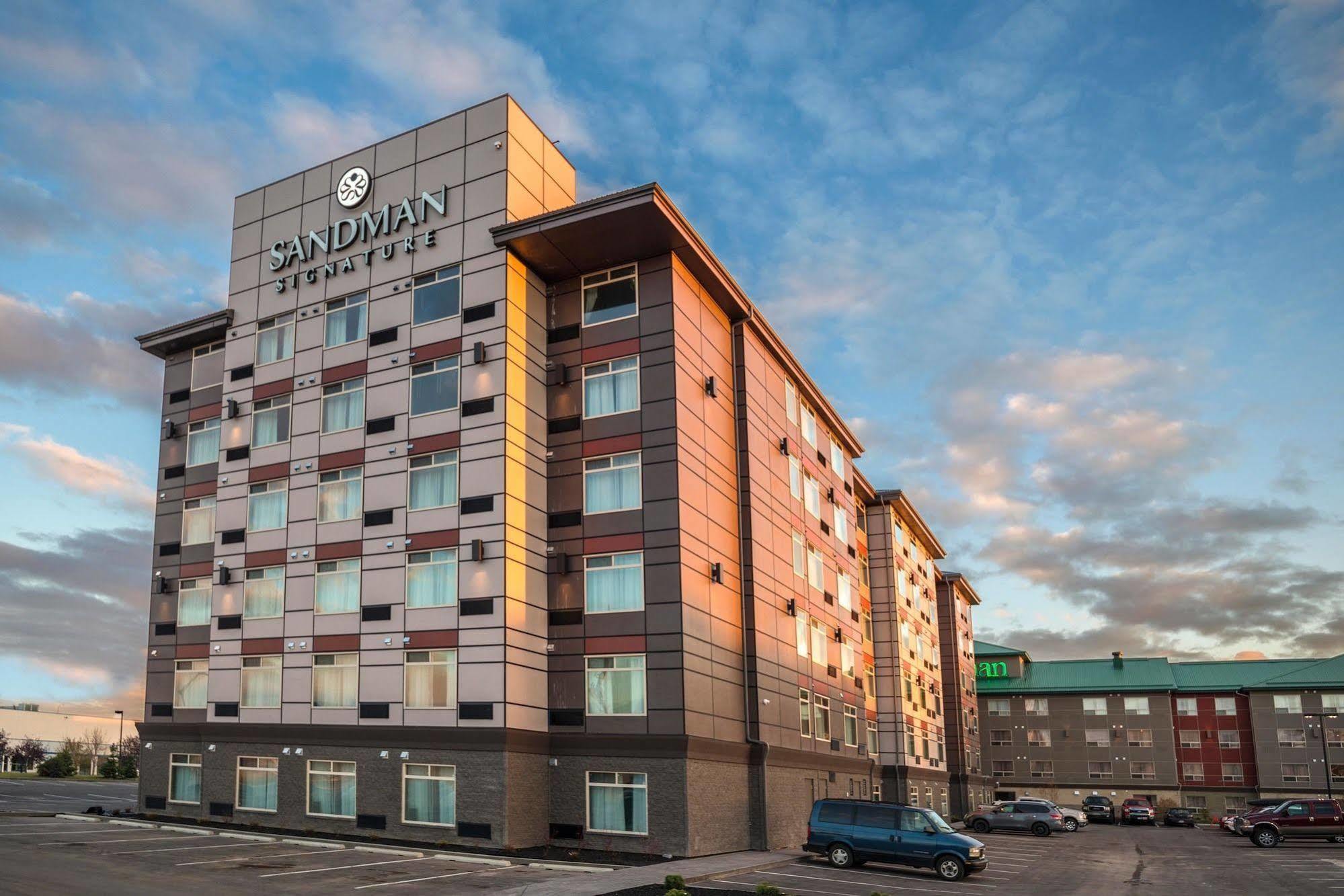 Sandman Signature Calgary Airport Hotel 외부 사진